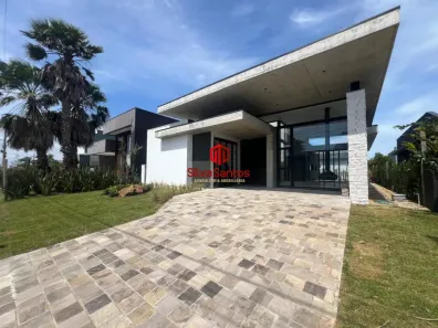 Casa de Condomínio com 4 Quartos à venda, 194m² no Capão da Canoa, Capão da Canoa