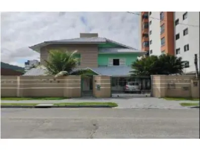 Casa com 4 Quartos à venda, 396m² no Saguaçu, Joinville