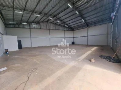 Galpão/Depósito/Armazém para alugar, 385m² no Tibery, Uberlândia