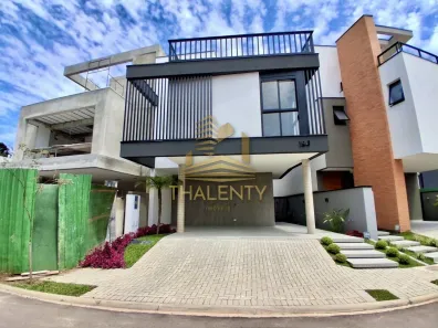 Casa de Condomínio com 3 Quartos à venda, 216m² no Santa Cândida, Curitiba