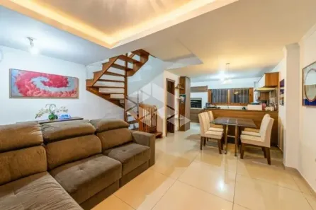 Casa com 3 Quartos à venda, 171m² no Camaquã, Porto Alegre