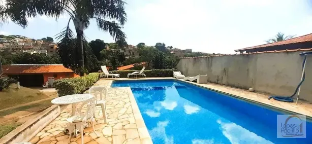 Fazenda/Sítio com 4 Quartos à venda, 1200m² no Jardim Estância Brasil, Atibaia