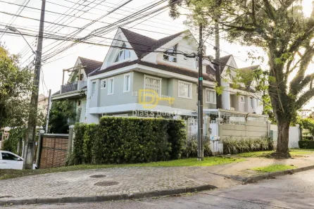 Sobrado com 3 Quartos à venda, 203m² no Bom Retiro, Curitiba
