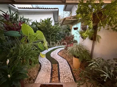 Casa de Condomínio com 5 Quartos à venda, 384m² no Loteamento Portal do Sol I, Goiânia