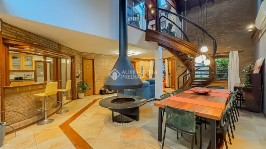 Casa com 3 Quartos à venda, 420m² no Vila Jardim, Porto Alegre