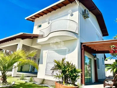 Casa com 3 Quartos à venda, 251m² no Ingleses do Rio Vermelho, Florianópolis