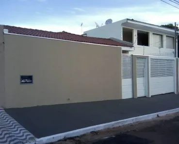Casa com 4 Quartos à venda, 180m² no Jardim Monte Líbano, Campo Grande