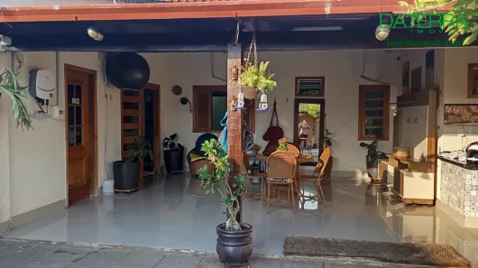 Casa com 3 Quartos à venda, 160m² no Goiânia 2, Goiânia
