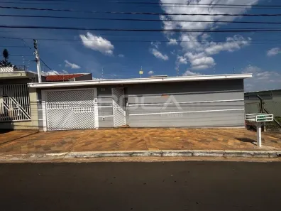 Casa com 3 Quartos à venda, 235m² no Jardim Cardinalli, São Carlos