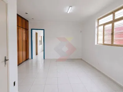 Casa com 3 Quartos para venda ou aluguel, 284m² no Setor Marista, Goiânia