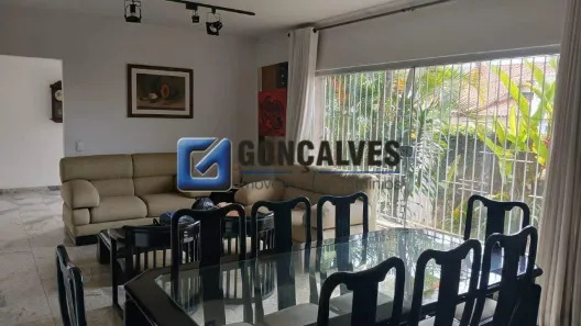 Sobrado com 4 Quartos para alugar, 307m² no Nova Petrópolis, São Bernardo do Campo