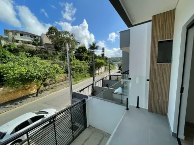 Sobrado com 3 Quartos à venda, 112m² no Bom Retiro, Joinville