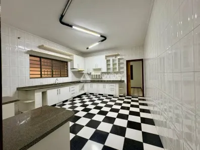 Casa com 3 Quartos à venda, 180m² no Parque Novo Mundo, Americana