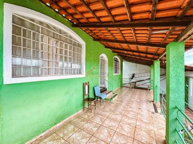 Casa com 3 Quartos à venda, 100m² no Santos Dumont, Divinópolis