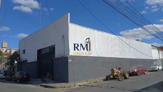 Galpão/Depósito/Armazém para alugar, 689m² no Ouro Preto, Belo Horizonte