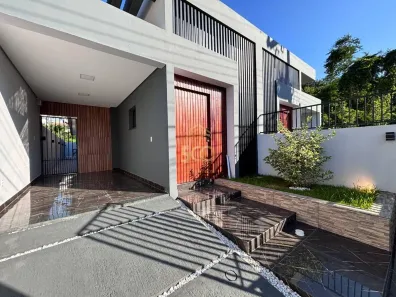 Casa com 3 Quartos à venda, 123m² no Ipiranga, São José