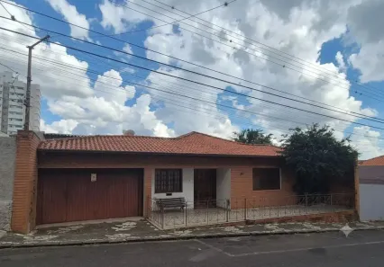 Imóvel Comercial com 3 Quartos à venda, 270m² no Centro, Ponta Grossa