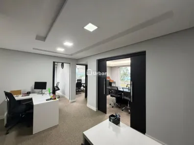 Sala Comercial para alugar, 69m² no Lageadinho, Cotia
