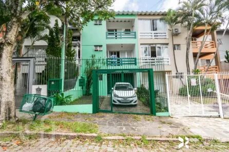 Casa com 3 Quartos à venda, 221m² no Jardim Sabará, Porto Alegre