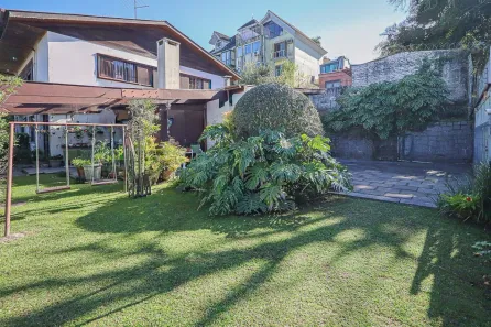 Casa com 6 Quartos à venda, 1137m² no Pedra Redonda, Porto Alegre