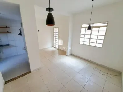 Casa com 2 Quartos à venda, 50m² no Santa Amélia, Belo Horizonte