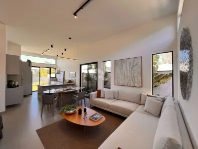 Casa de Condomínio com 3 Quartos à venda, 105m² no Marmeleiro, Atibaia