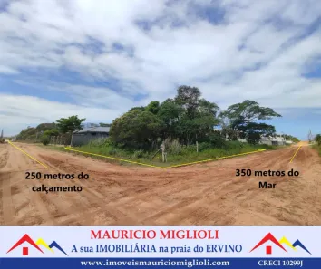 Lote/Terreno à venda, 300m² no Praia do Ervino, São Francisco do Sul