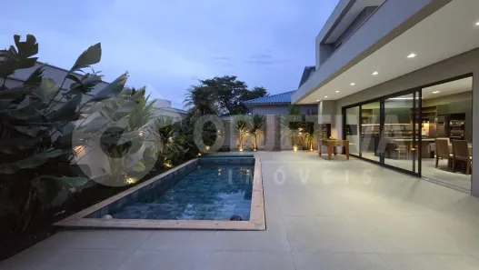 Casa de Condomínio com 3 Quartos à venda, 344m² no Nova Uberlândia, Uberlândia