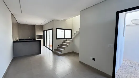 Casa com 2 Quartos à venda, 89m² no Novo Mundo, Uberlândia