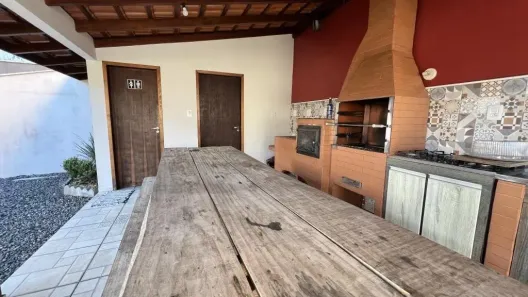 Sobrado com 2 Quartos à venda, 110m² no Costa e Silva, Joinville