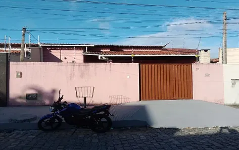 Casa com 3 Quartos à venda, 117m² no Emaús, Parnamirim