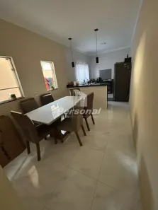 Sobrado com 3 Quartos para alugar, 150m² no Campos Elíseos, Taubaté