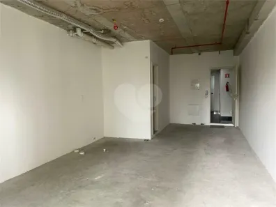 Sala Comercial à venda, 37m² no Liberdade, São Paulo