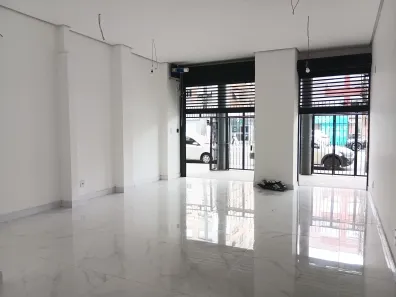 Ponto Comercial para alugar, 35m² no Menino Deus, Porto Alegre