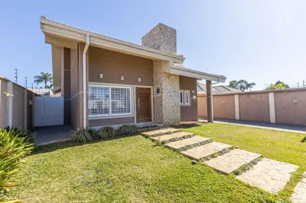 Casa com 3 Quartos à venda, 408m² no Butiatuvinha, Curitiba
