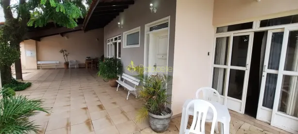 Casa com 4 Quartos à venda, 229m² no Jardim Independência, Guaratinguetá