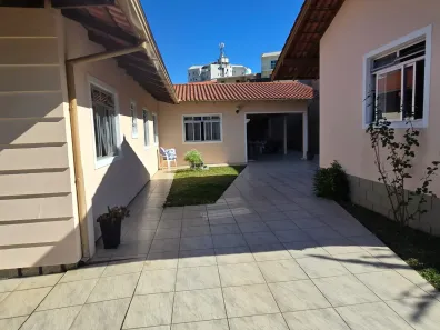 Casa com 4 Quartos à venda, 175m² no Capoeiras, Florianópolis
