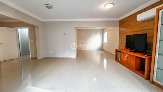 Apartamento com 3 Quartos para alugar, 166m² no Centro, Balneário Camboriú