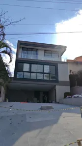 Casa de Condomínio com 3 Quartos à venda, 400m² no Jardim das Cerejeiras, Arujá