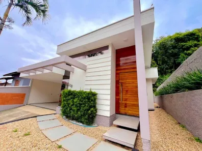 Casa com 3 Quartos à venda, 120m² no Rio Branco, Brusque