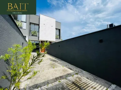 Sobrado com 3 Quartos à venda, 127m² no Anita Garibaldi, Joinville