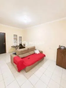Casa com 3 Quartos à venda, 135m² no Jardim das Palmeiras, Uberlândia