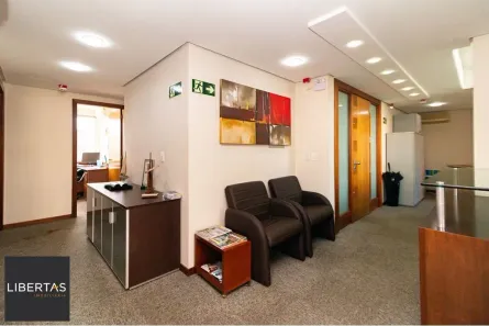 Sala Comercial à venda, 122m² no Menino Deus, Porto Alegre