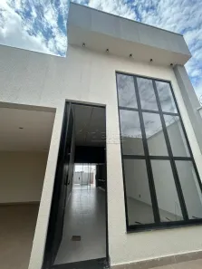 Casa com 3 Quartos à venda, 150m² no Jardim Patrícia, Uberlândia