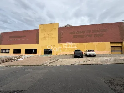 Galpão/Depósito/Armazém para venda ou aluguel, 3010m² no Botafogo, Campinas