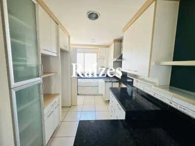 Apartamento com 4 Quartos para alugar, 140m² no Fundinho, Uberlândia