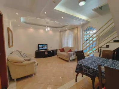 Sobrado com 6 Quartos à venda, 300m² no Ceilândia Sul, Brasília
