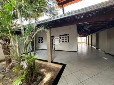 Casa com 3 Quartos para alugar, 150m² no Planalto, Montes Claros