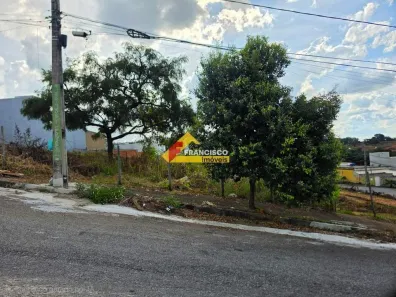 Lote/Terreno à venda, 300m² no Das Oliveiras, Divinópolis