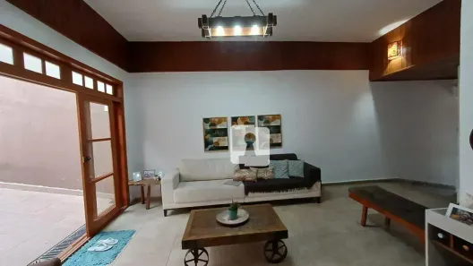 Casa com 3 Quartos à venda, 180m² no Vila Zat, São Paulo